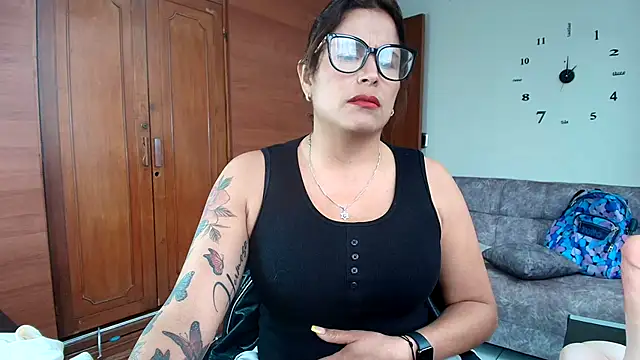 Majo_Soussa élő XXX-chatje