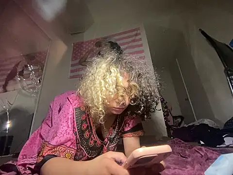 Онлайн чат XXX Creolegirl19