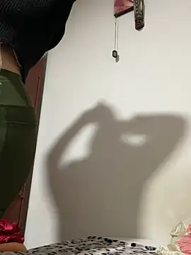 cristal-evanns 即時 XXX 聊天