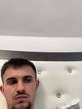 Demonpull69 Adlı Modelin Canlı XXX Sohbeti