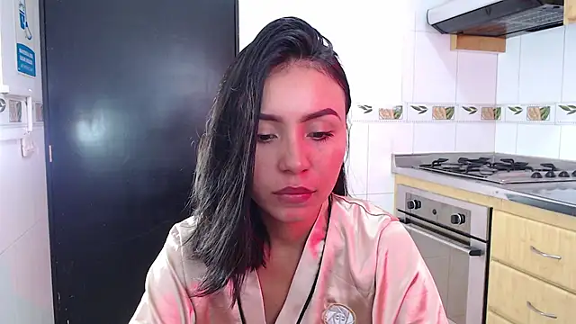 julieta_fn 即時 XXX 聊天