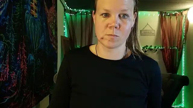 CallMeMaria 即時 XXX 聊天