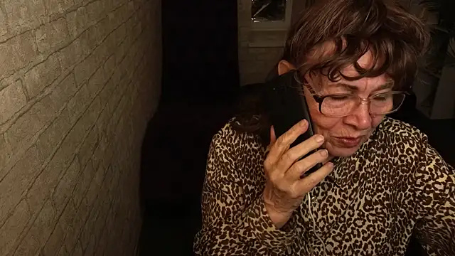 Betty_Brick 即時 XXX 聊天