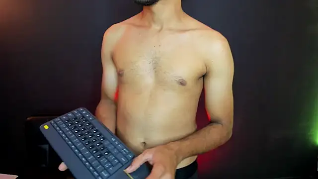 Boss_Domiinator Adlı Modelin Canlı XXX Sohbeti