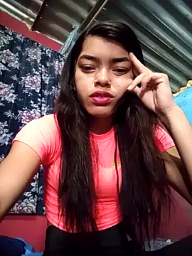 Rocioardiente 即時 XXX 聊天