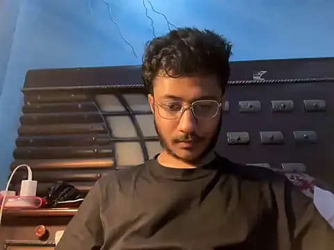 Sexy__Nerd élő XXX-chatje