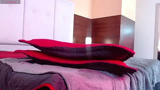 Chloe014_ 即時 XXX 聊天