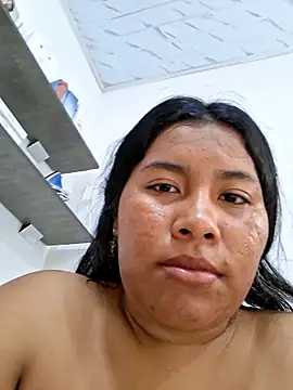 Sweet-Dirty-Storm 即時 XXX 聊天