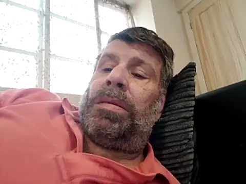 stud2512 Adlı Modelin Canlı XXX Sohbeti