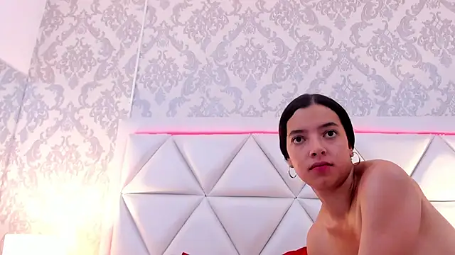 AlexaGiraud élő XXX-chatje