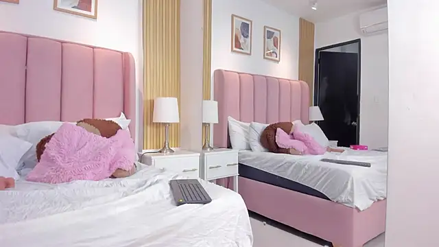 Mariana_Spicy1 élő XXX-chatje