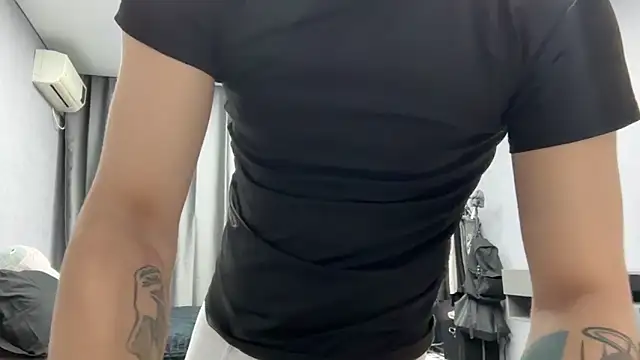 Show de MaxWoolf na webcam