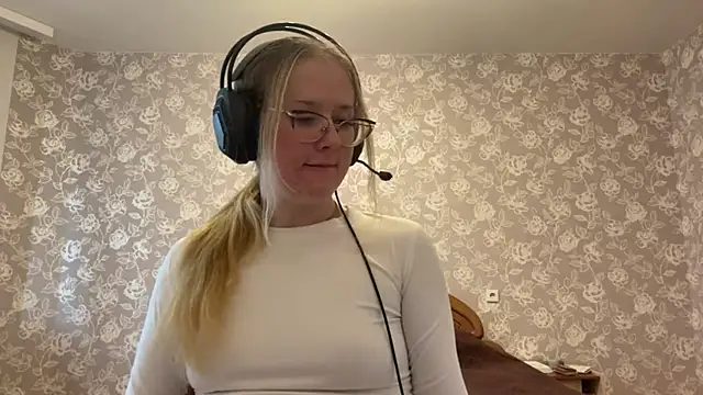 ElmiraGildea 即時 XXX 聊天