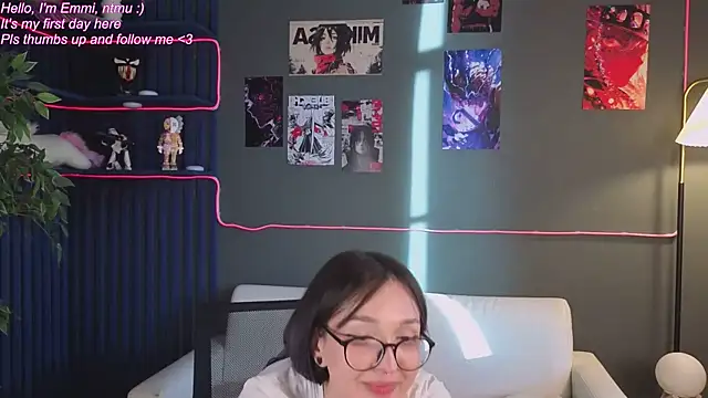 Emmi_BennettのライブXXXチャット