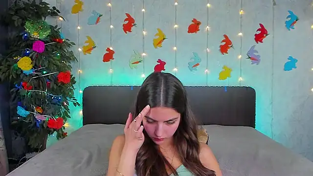 Milana_Crystal_ Chat XXX in diretta