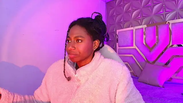 Queen_perla_ Chat XXX in diretta