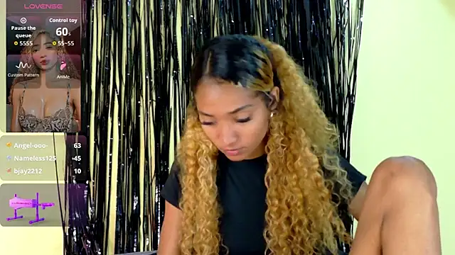 Онлайн чат XXX Charlotte_Love10