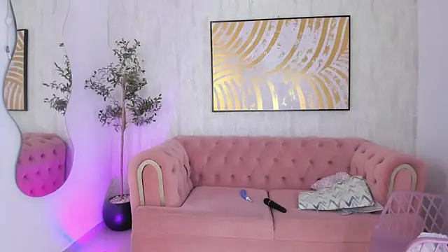 Онлайн чат XXX Krissi_latore