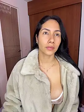 ArianaReynoldss 即時 XXX 聊天