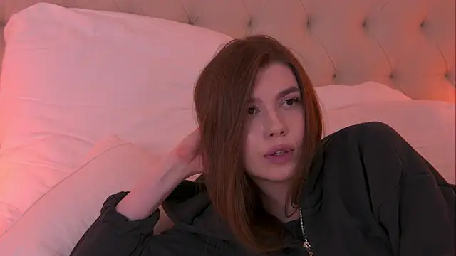 AshleyEvance 即時 XXX 聊天