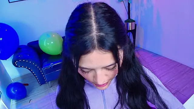 Maddie_T18 即時 XXX 聊天