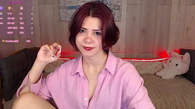 llittle-peachh élő XXX-chatje