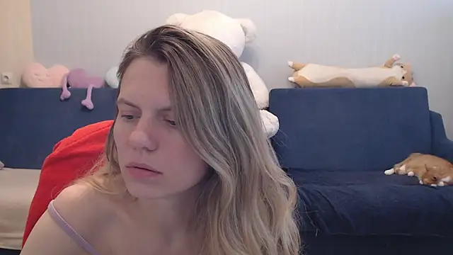 night_is_dark élő XXX-chatje