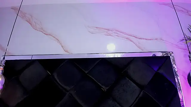 Ibbie_drastic 即時 XXX 聊天