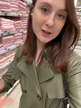 Dina_Teaseのウェブカメラショー