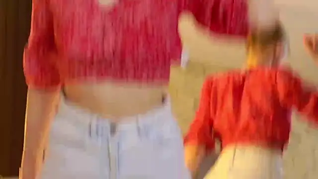 4example_Chloe Chat XXX in diretta