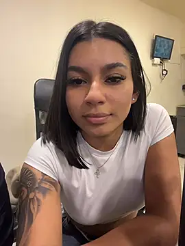 AlyssaRay Chat XXX in diretta