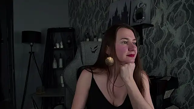 Golden_Dragon élő XXX-chatje