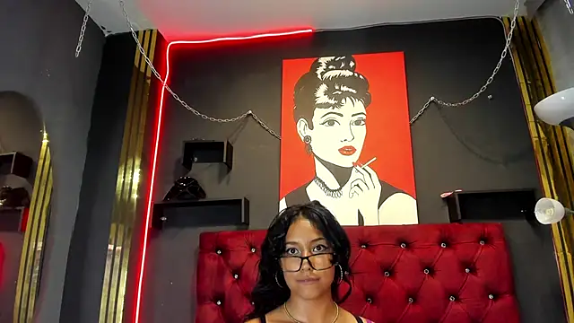 CherryStevanss Chat XXX in diretta