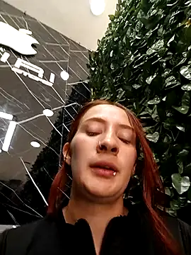 Samyra_Biker12 Adlı Modelin Canlı XXX Sohbeti