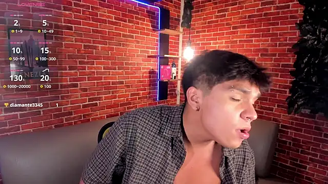 Thiago_Kozak Webcam-Show