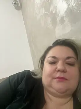 Chatroom XXX en direct de MikyVesela