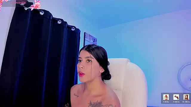 Chatroom XXX en direct de SelenaStonne