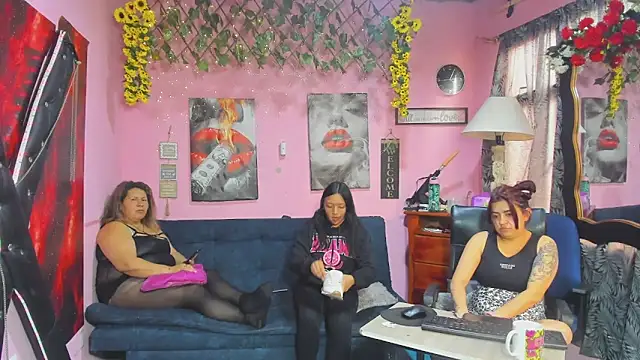 Živý XXX chat lesbiancuple