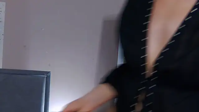 NicoleRosss – Naživo XXX chat