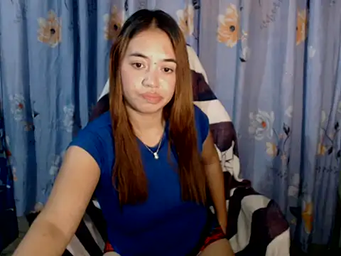 urlover_mae26 – Naživo XXX chat