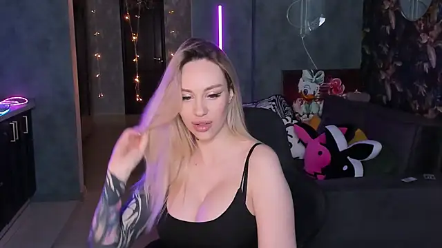 Blckmirrorr's Live XXX Chat