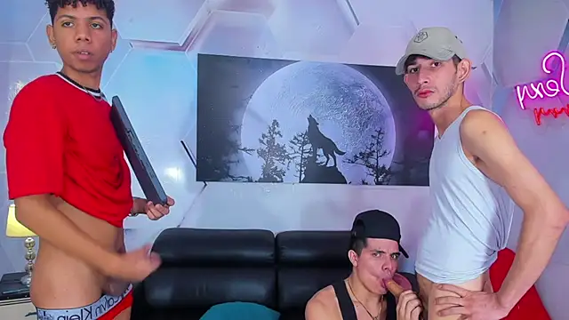 Spicy_guys' Webcam Show