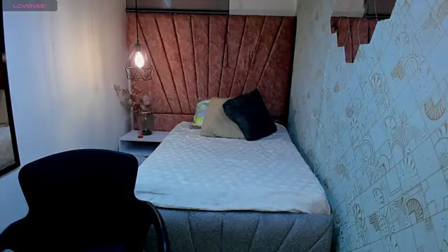 دردشة Zoe__Taylor__ الجنسية المباشرة