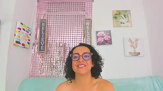 Czat XXX na żywo – AnaDalila_Latina