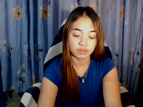 แชท XXX สดของ urlover_mae26