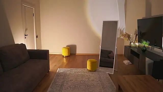 AdaBell live XXX chat