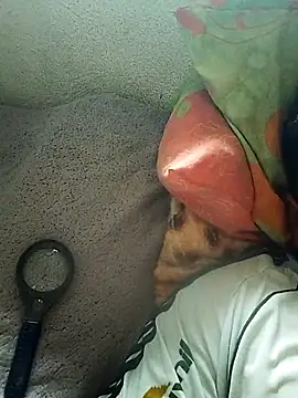 tarra122 即時 XXX 聊天