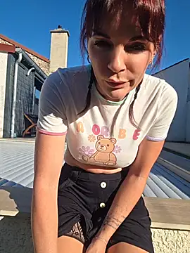 JuneLaFrenchie লাইভ XXX চ্যাট