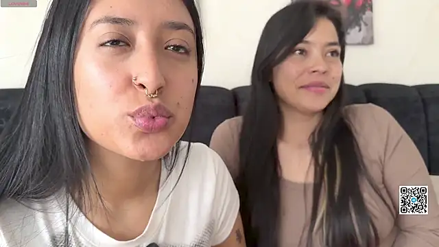 2SummerLove1's Live XXX Chat