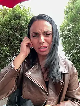 دردشة KimKelly13 الجنسية المباشرة